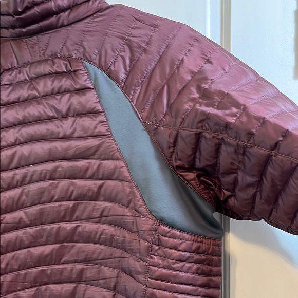 Eddie Bauer First Ascent Goose Down Full Zip Closure Jacket - Size Medium Tall - Picture 15 of 16